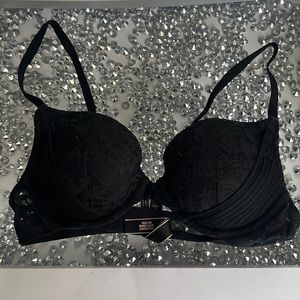 Victoria’s Secret 32b push up bra